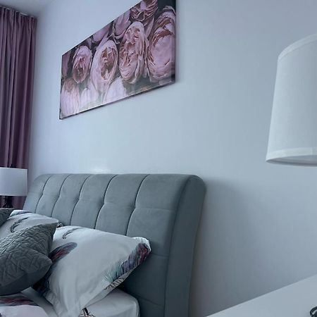 One Apartment Militari Bucureşti Ngoại thất bức ảnh